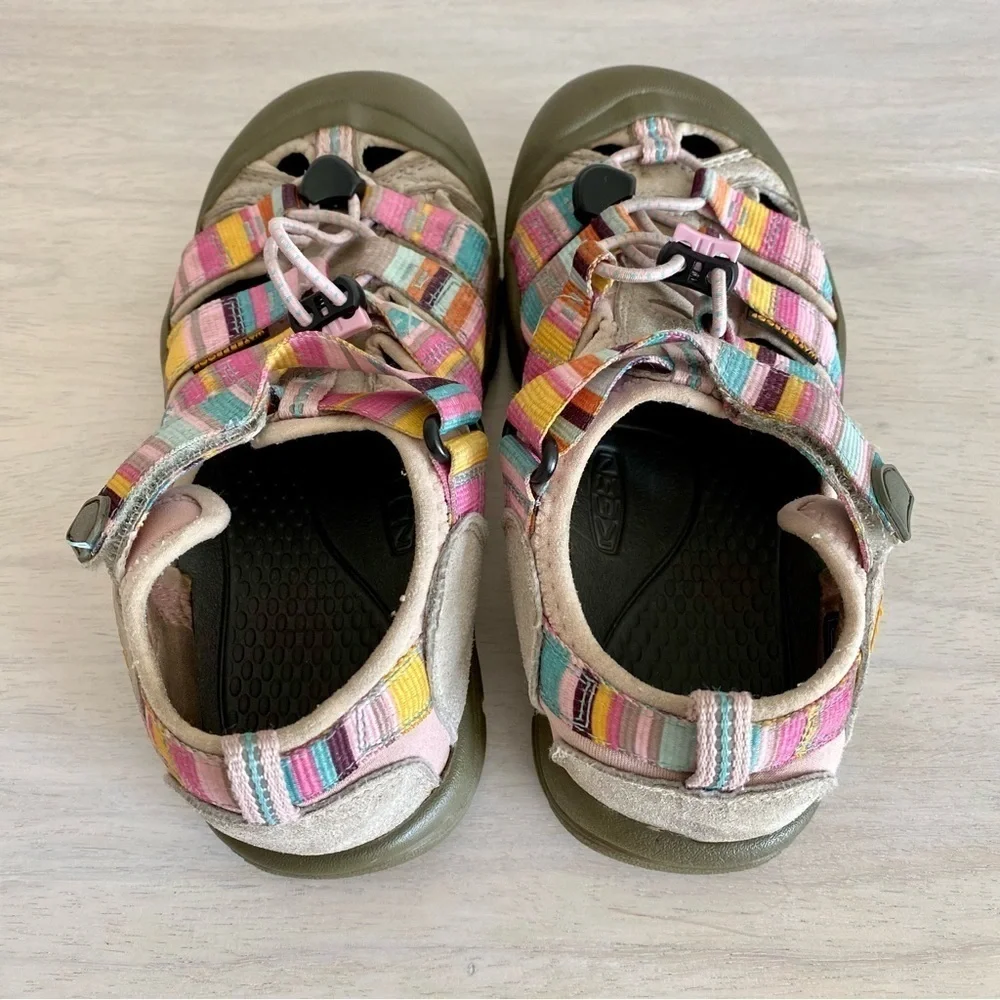 Keen Newport H2 Pink Pastel Stripe Rainbow Sandals Water Shoes Waterproof sz 3